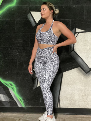 Empower leggings white leopard