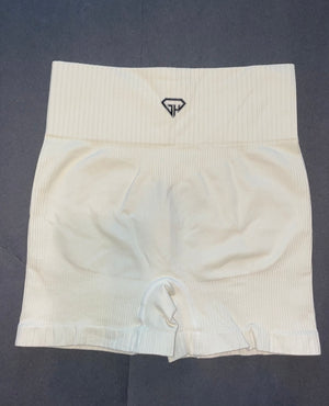 Outshine shorts cream