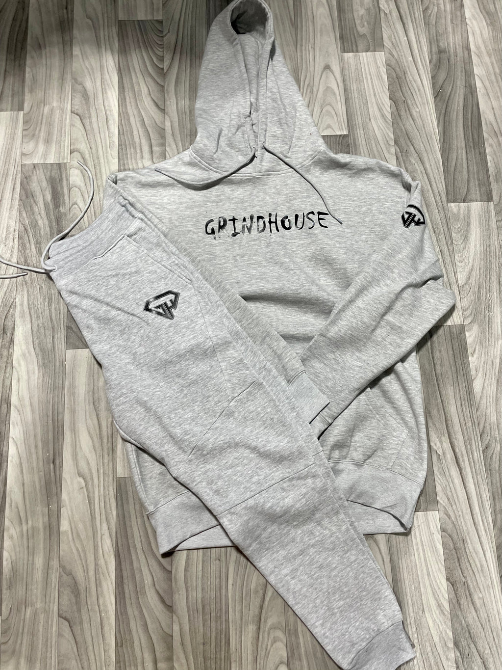 Warm up joggers gray