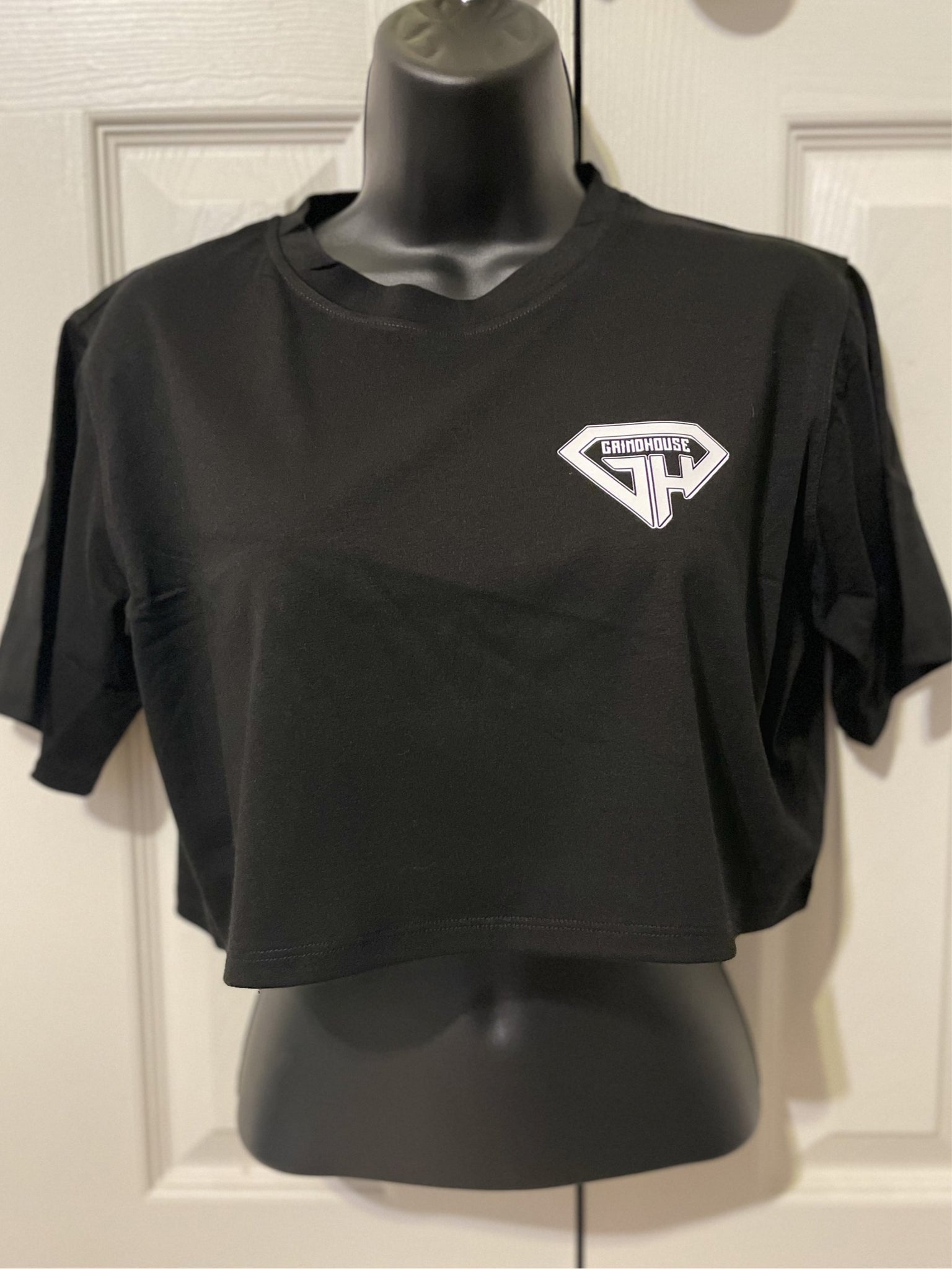 Mid crop tee black